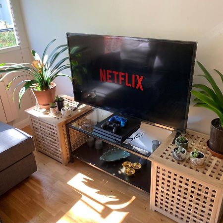 Garden Beautiful Cozy Flat , Recent Decorated. Apartment London Luaran gambar