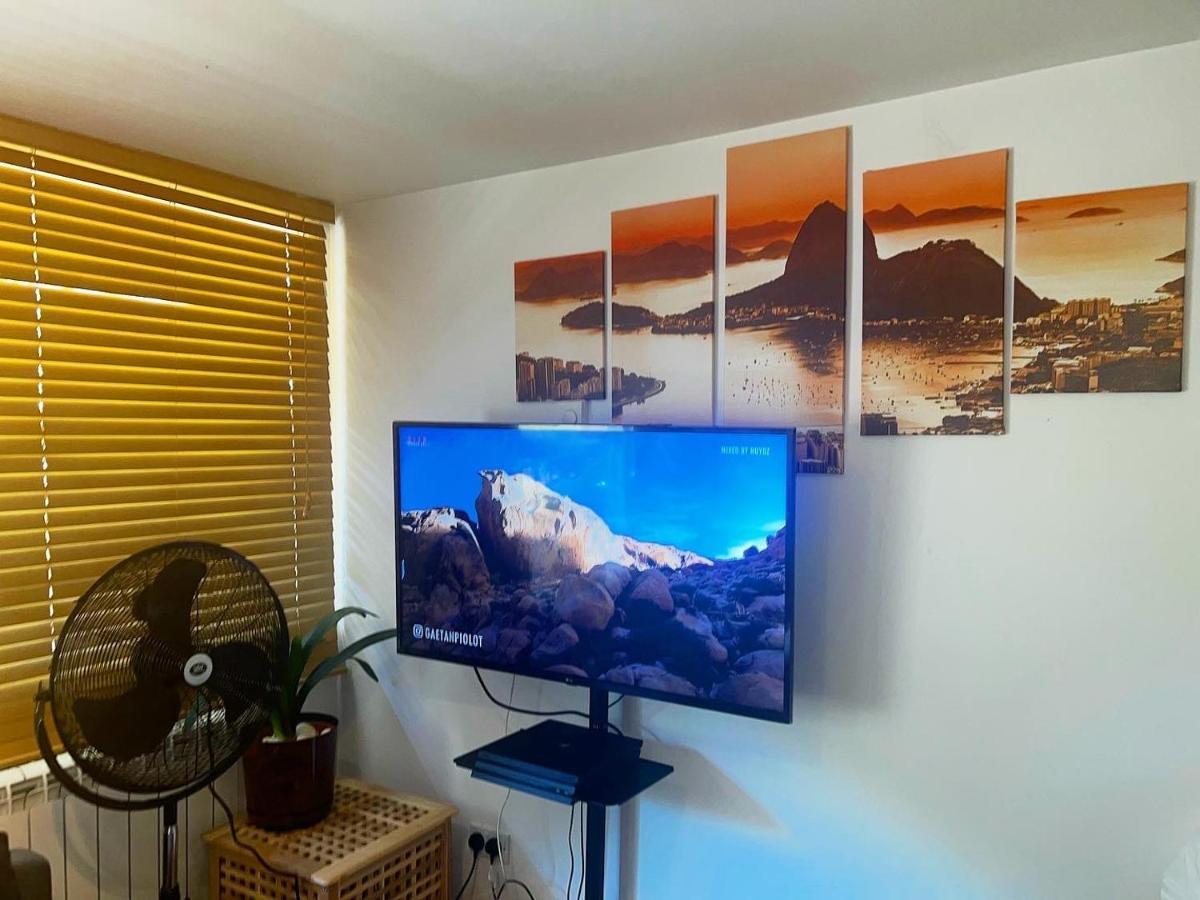Garden Beautiful Cozy Flat , Recent Decorated. Apartment London Luaran gambar