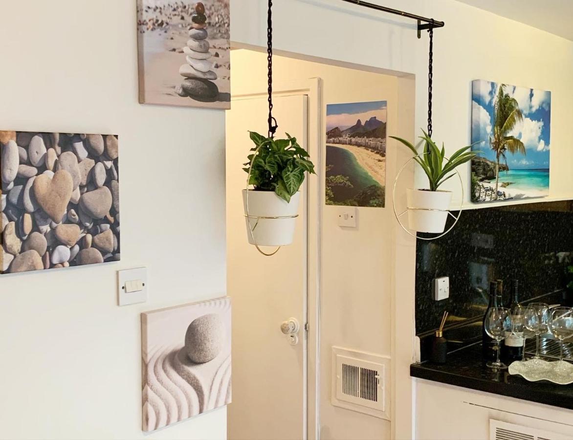Garden Beautiful Cozy Flat , Recent Decorated. Apartment London Luaran gambar