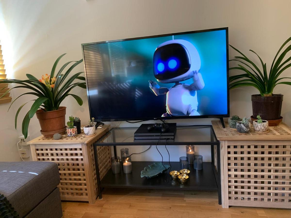 Garden Beautiful Cozy Flat , Recent Decorated. Apartment London Luaran gambar